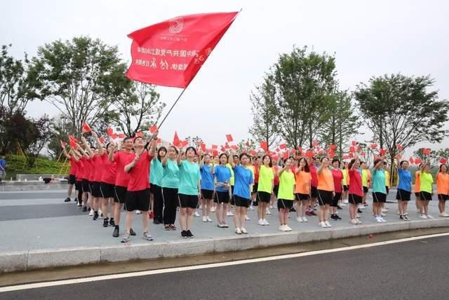 家里正在装修，该选择什么价位的腻子粉呢？有什么好建议？